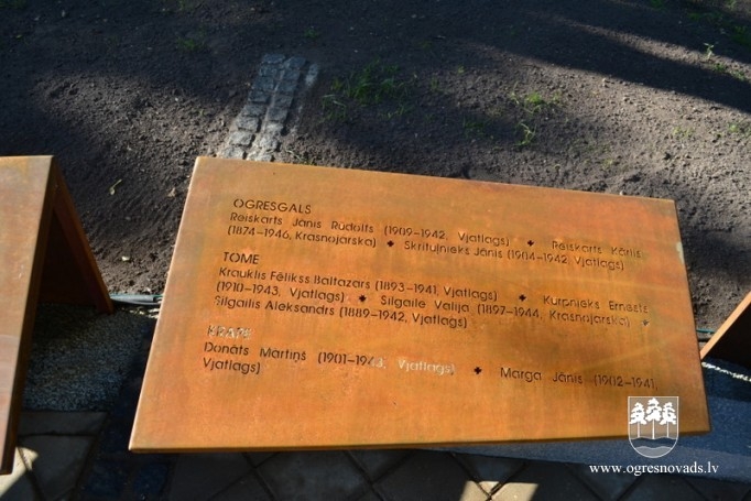 Ogrē piemin komunistiskā genocīda upurus