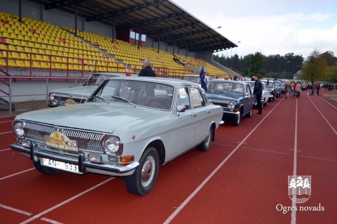 Retro auto Ogrē
