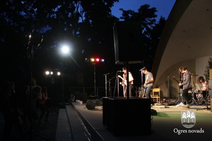 Suntažos noticis rokgrupu festivāls