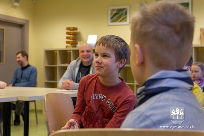 RTU Bērnu un jauniešu universitātes dalībnieki viesojas Rīgas Tehniskajā universitātē!
