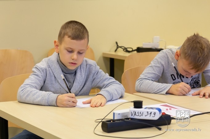 RTU Bērnu un jauniešu universitātes dalībnieki viesojas Rīgas Tehniskajā universitātē!