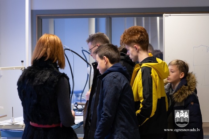 RTU Bērnu un jauniešu universitātes dalībnieki viesojas Rīgas Tehniskajā universitātē!