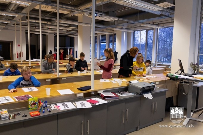 RTU Bērnu un jauniešu universitātes dalībnieki viesojas Rīgas Tehniskajā universitātē!