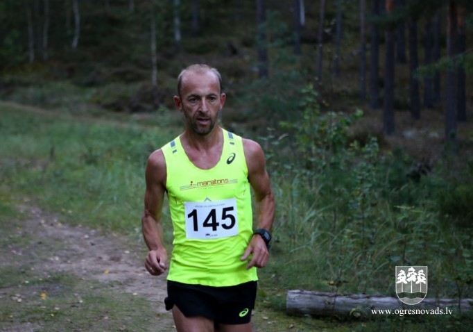 Rudens Kalna skrējienā uzvar Heidingere un Bušs
