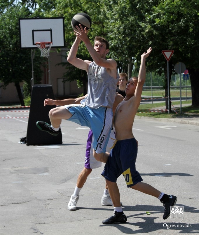 Aizvadīts ielu basketbola čempionāta 1.posms