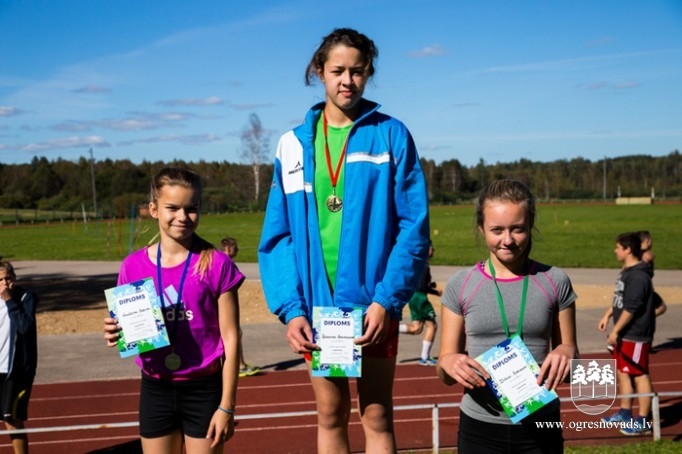 Madlienā notiek Skolēnu sporta spēles vieglatlētikā