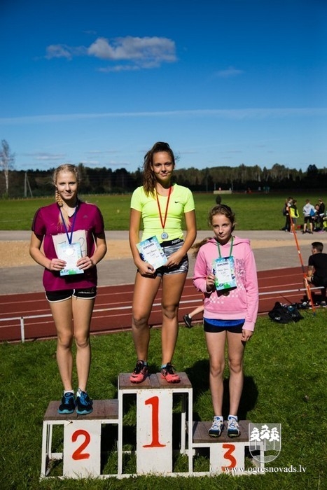 Madlienā notiek Skolēnu sporta spēles vieglatlētikā