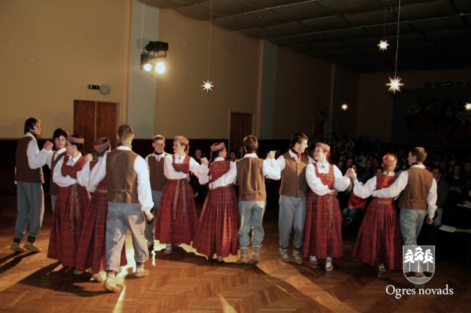 Sadancis Suntažos 02.03.2013. (foto: Andris Linde)