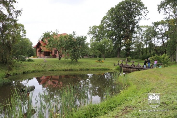 "Strautiņi" Suntažu pagastā