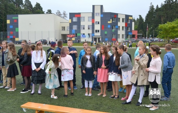 1.septembris Ogres sākumskolā