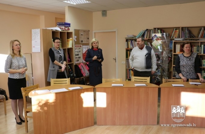 Ogres sākumskola piedalās nacionālās skaļās lasīšanas sacensībās