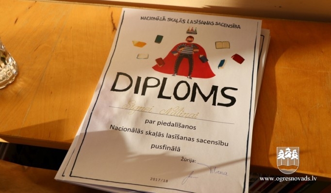 Ogres sākumskola piedalās nacionālās skaļās lasīšanas sacensībās
