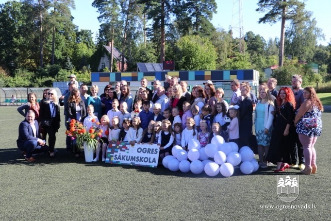 Zinību diena Ogres skolās