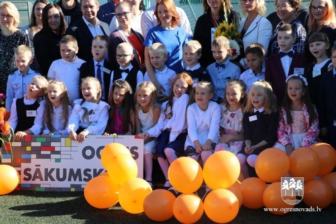 Zinību diena Ogres skolās