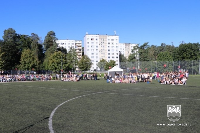 Zinību diena Ogres skolās