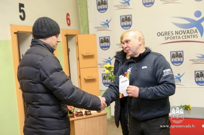 Barikāžu kausu šaušanā izcīna Āris Krošs