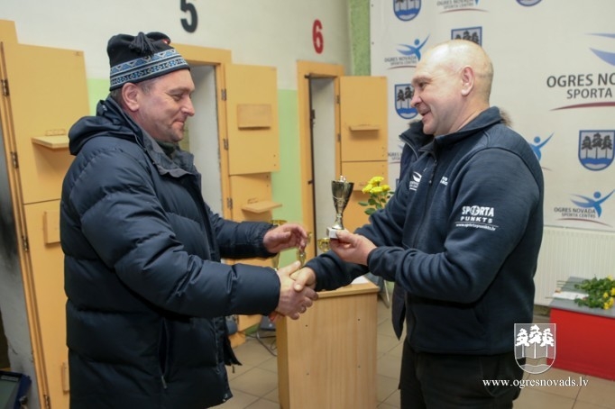 Barikāžu kausu šaušanā izcīna Āris Krošs