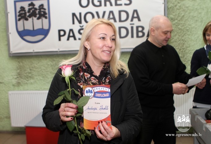 "Barikāžu kausu" izcīna Miķelsone un Leonovičs