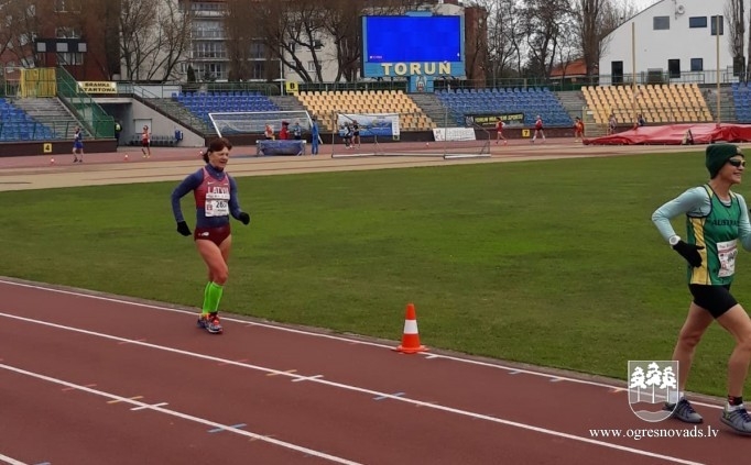 Seši Ogres novada vieglatlētikas veterāni startē pasaules čempionātā