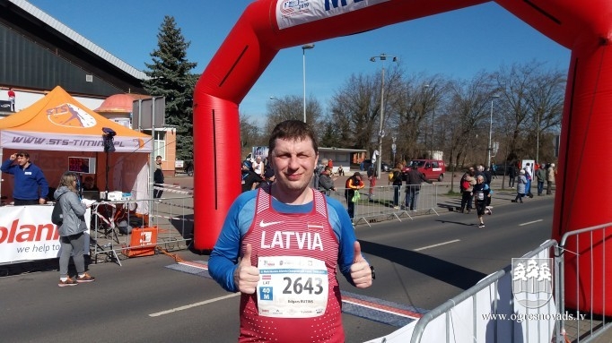 Seši Ogres novada vieglatlētikas veterāni startē pasaules čempionātā