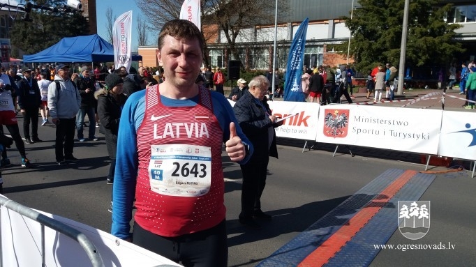 Seši Ogres novada vieglatlētikas veterāni startē pasaules čempionātā