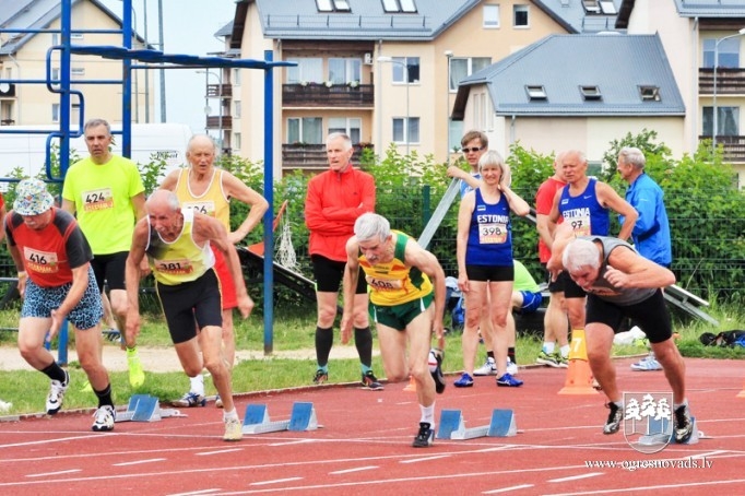 Ogres novada senioriem 38 medaļas vieglatlētikas sacensībās Salaspilī