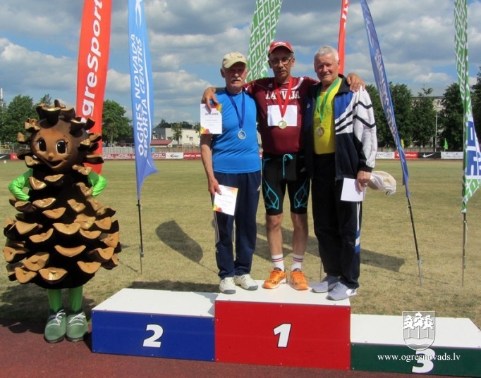 Ogres un Ķeguma senioriem 20 medaļu Ogres čempionātā
