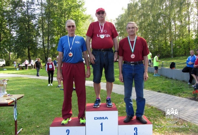 Mūsu vieglatlētikas senioriem septiņas medaļas Latgales čempionātā