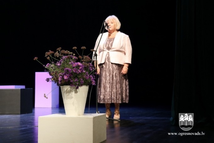 Ogres novada seniori tiekas svētku koncertā (01.10.2020.)