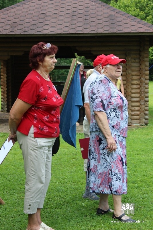 Aizvadītas starppagastu senioru sporta spēles "Kam vēl nav 100, tas var!"