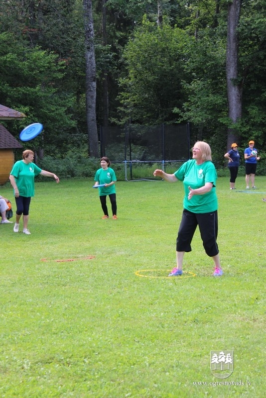 Aizvadītas starppagastu senioru sporta spēles "Kam vēl nav 100, tas var!"