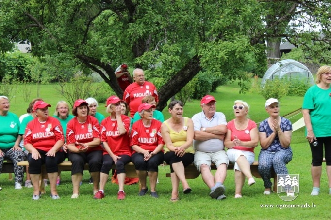 Aizvadītas starppagastu senioru sporta spēles "Kam vēl nav 100, tas var!"