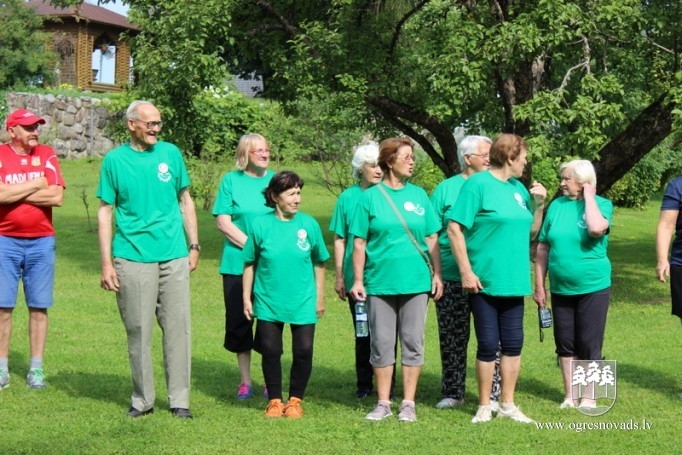 Aizvadītas starppagastu senioru sporta spēles "Kam vēl nav 100, tas var!"