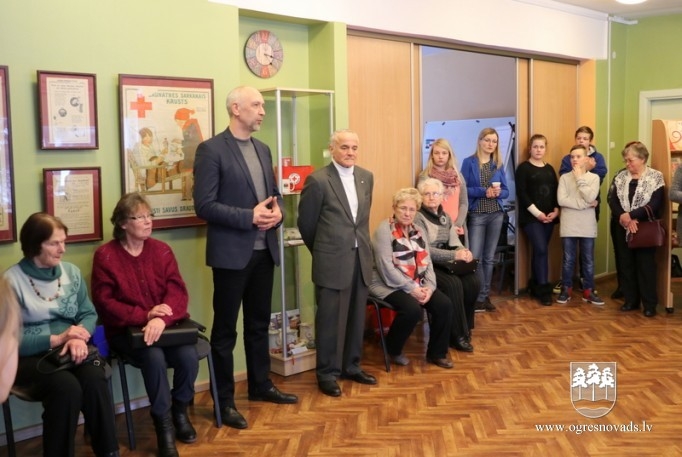 Izstāde "Latvijas Sarkanajam Krustam 100"