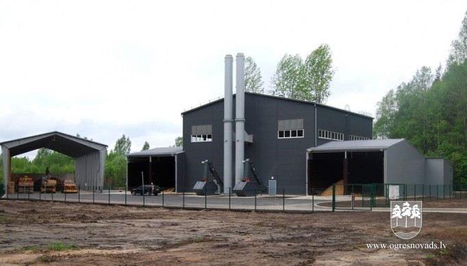 Atklāta šķeldas katlu māja