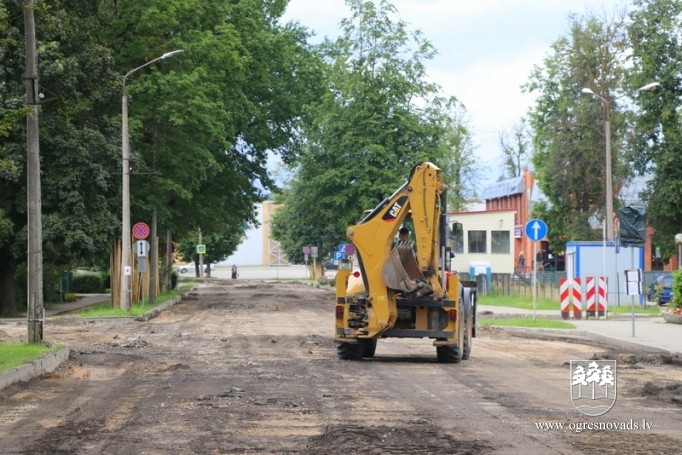 Skolas ielā rit pārbūves darbi, transporta kustība slēgta (08.07.2020.)