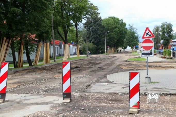 Skolas ielā rit pārbūves darbi, transporta kustība slēgta (08.07.2020.)