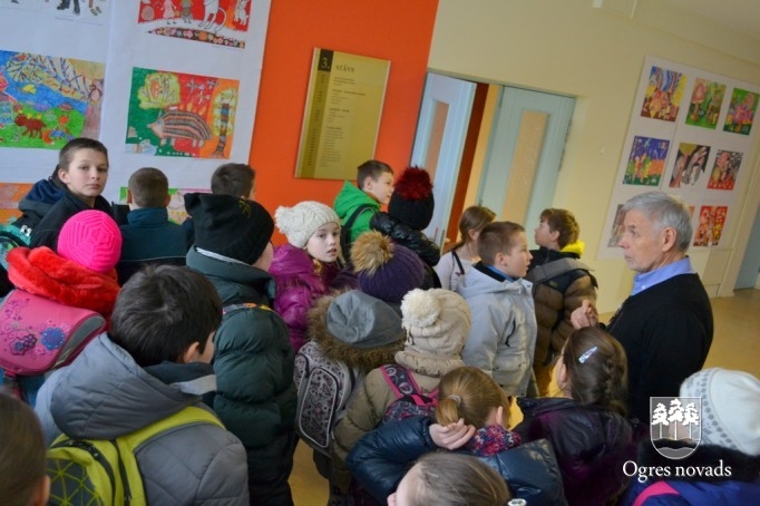 Pašvaldībā viesojas Jaunogres vidusskolas skolēni