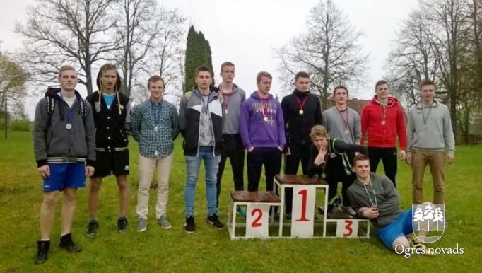 Ogres novada skolu audzēkņiem 82 medaļas vieglatlētikas sacensībās