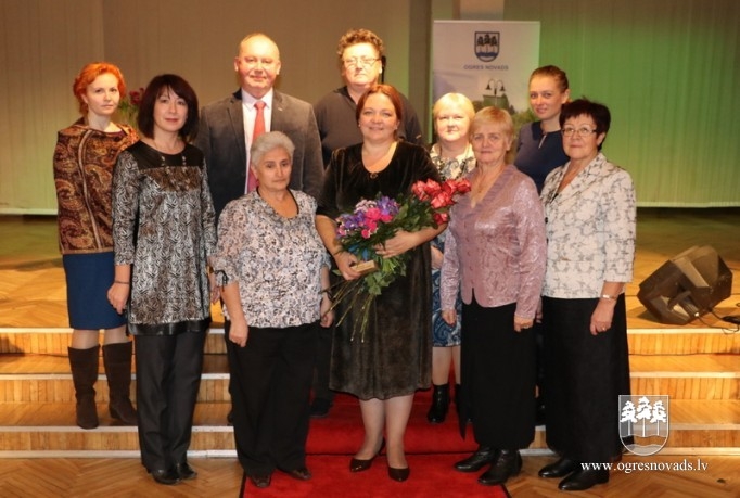 Skolotāji saņem balvu “Gada Skolotājs 2017”