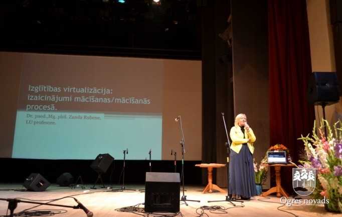 Skolotāju konference