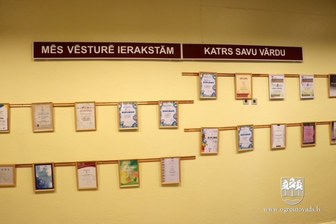 Pašvaldība apseko pilsētas skolas pirms mācību gada sākuma