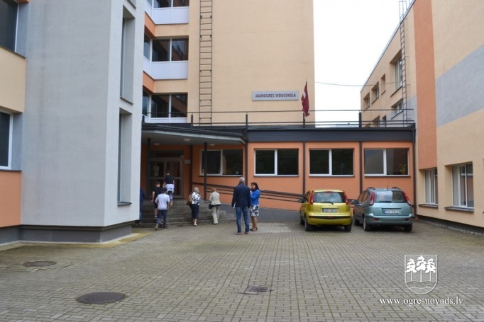 Turpinās novada skolu apsekošana