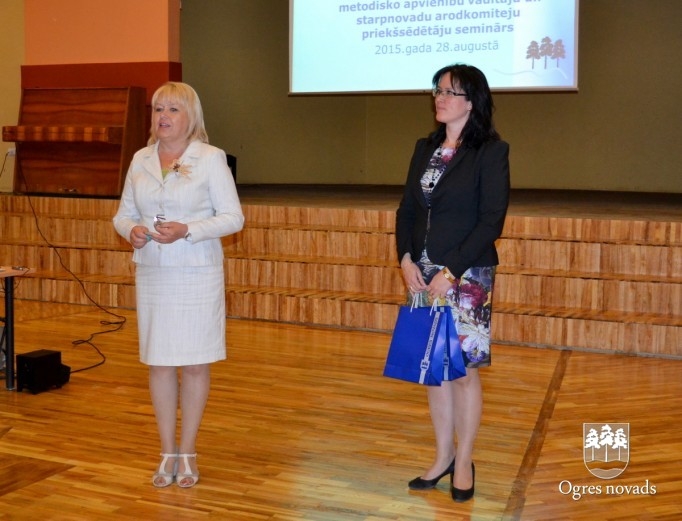 Gaidot jaunu mācību gadu, apspriež izglītības darba aktualitātes