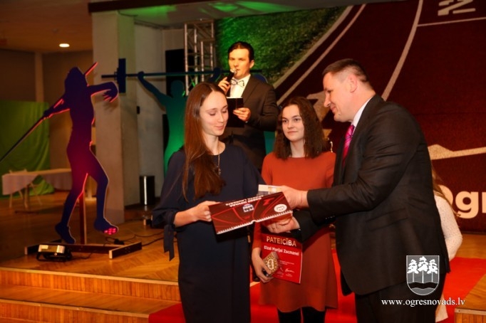 Sveikti Ogres novada Sporta laureāti