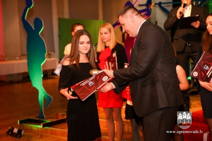 Sveikti Ogres novada Sporta laureāti