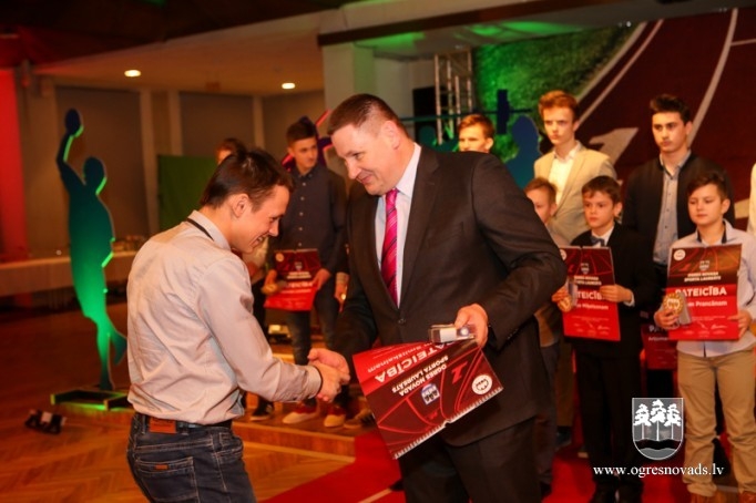 Sveikti Ogres novada Sporta laureāti