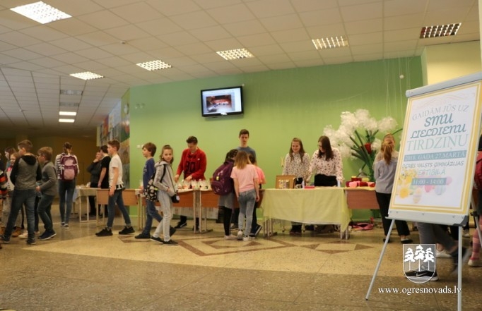 OVĢ skolēni gūst praktisku pieredzi uzņēmējdarbībā