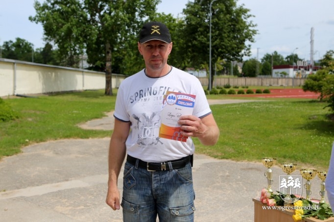 Snaiperi sadalījuši Vasaras kausus