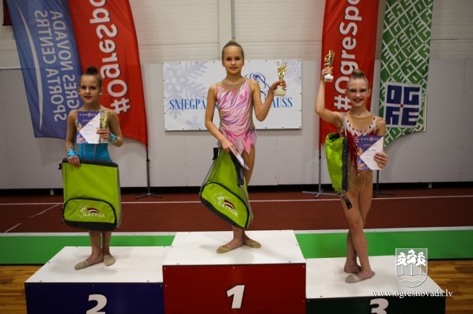 Ogrēnietēm astoņas godalgas sacensībās "Sniegpārsliņas kauss 2019"